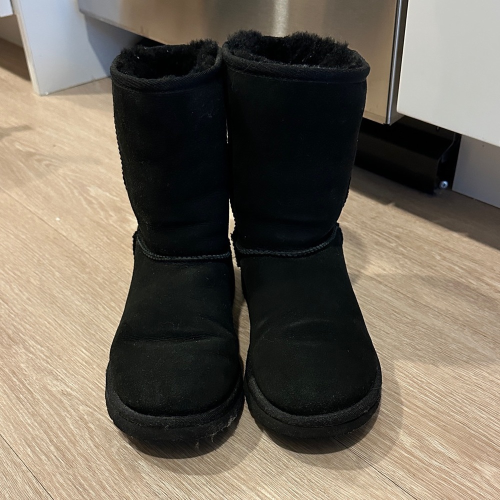 UGG Classic Black Short Boots